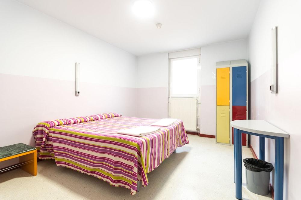 Hostal Welcome Madrid Exterior foto